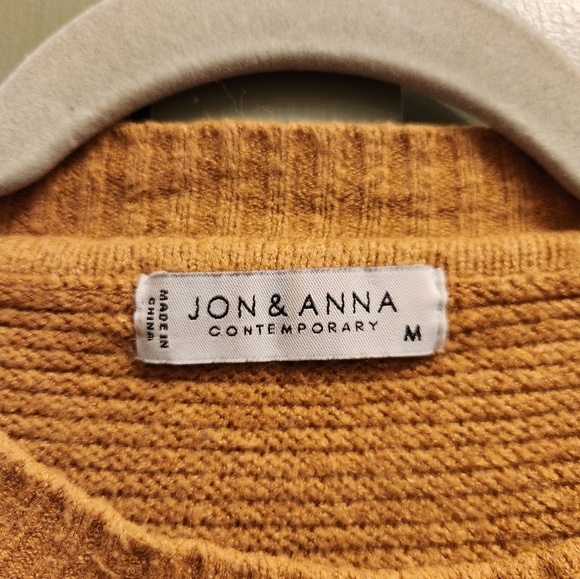 Jon & Anna Contemporary Sweater - Picture 4 of 4